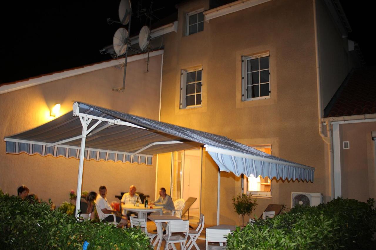 Hotel Saint Odilon Cluny Exterior foto